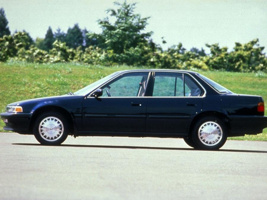  Honda Accord Sedan 1990 года  (US) (фото 7 из 10)
